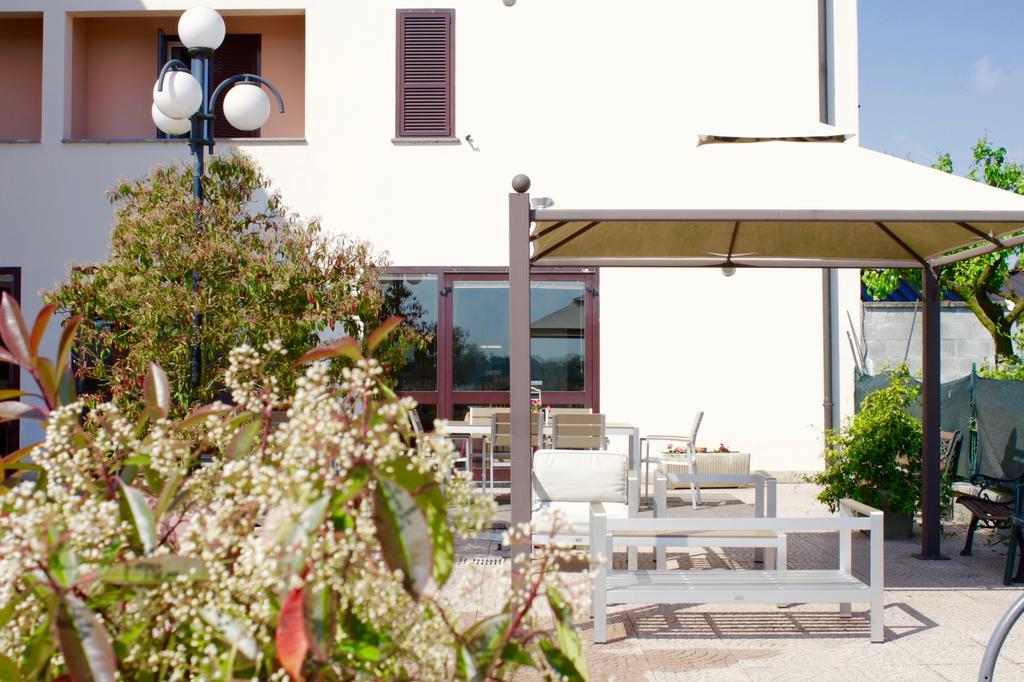Hotel Monumento Certosa di Pavia Bagian luar foto